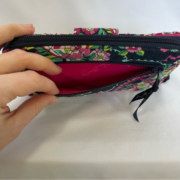 Vera Bradley Black and Pink Floral Wallet Dogwood KISS-n-Snap Wallet - Picture 10 of 10